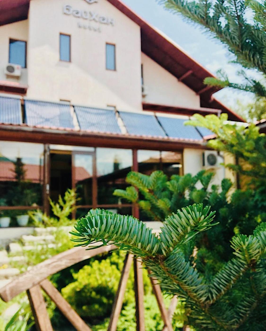Tian-Shan Hotel Biskek Kültér fotó